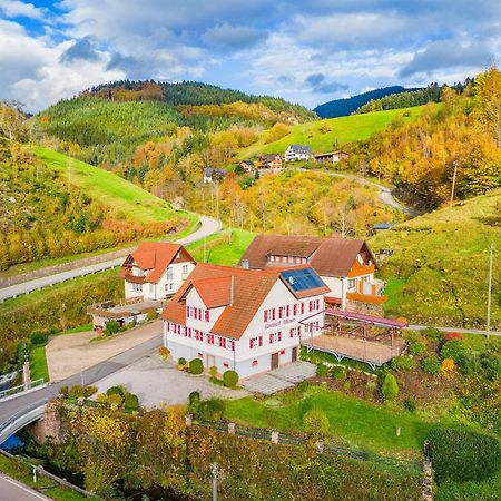 Hotel - Gasthof Blume Oppenau Kültér fotó