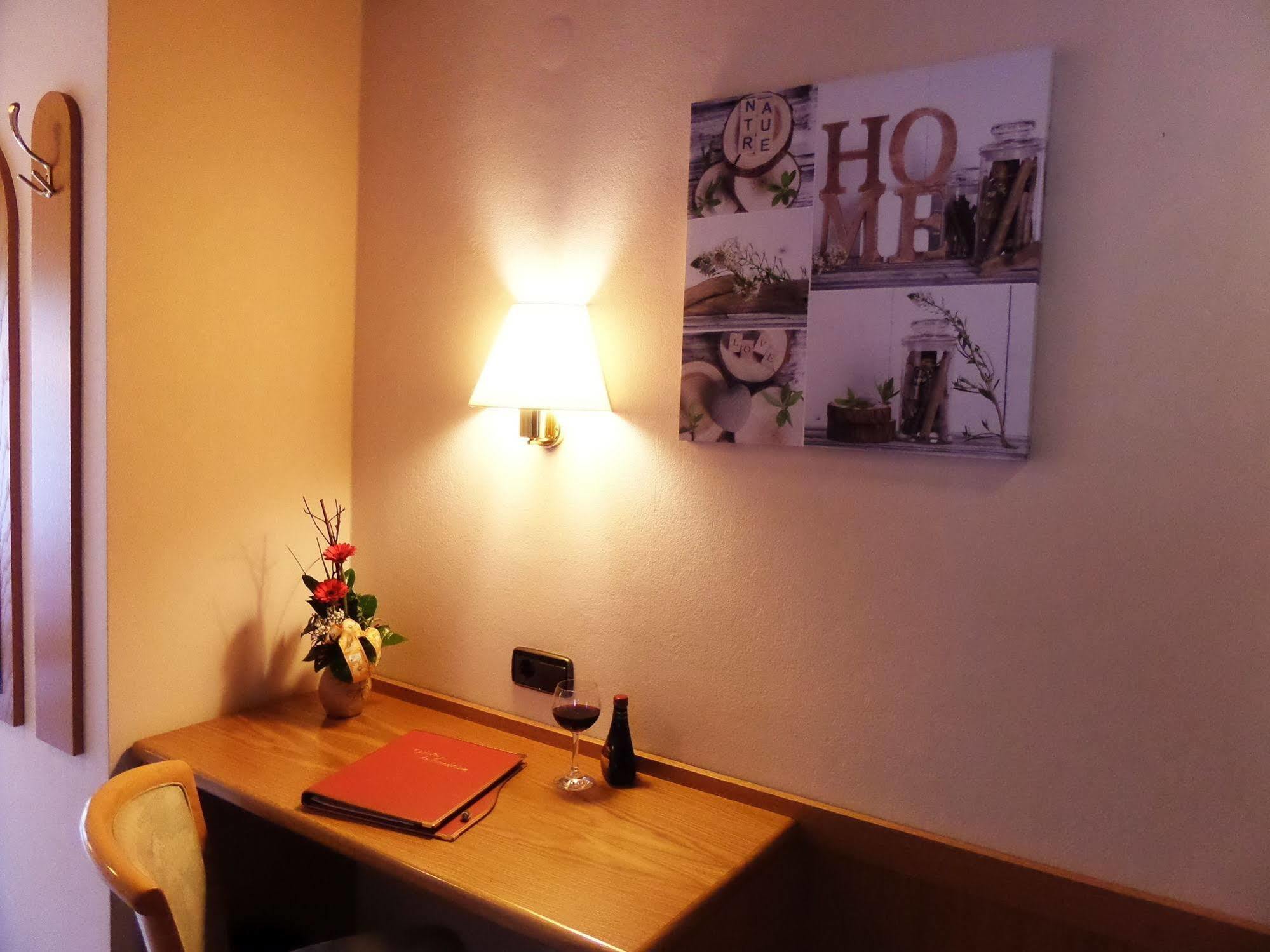 Hotel - Gasthof Blume Oppenau Kültér fotó