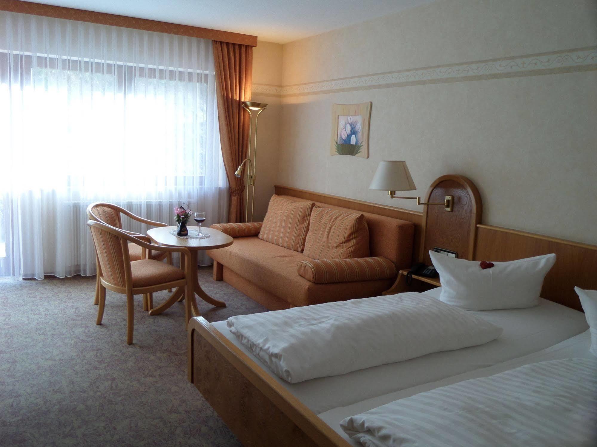 Hotel - Gasthof Blume Oppenau Kültér fotó